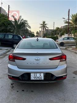 هیوندای ئەلەنترا
